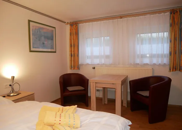 2 Ferienzimmer Inkl Fr & 1 Bungalow, Wlan, Garten, Grill