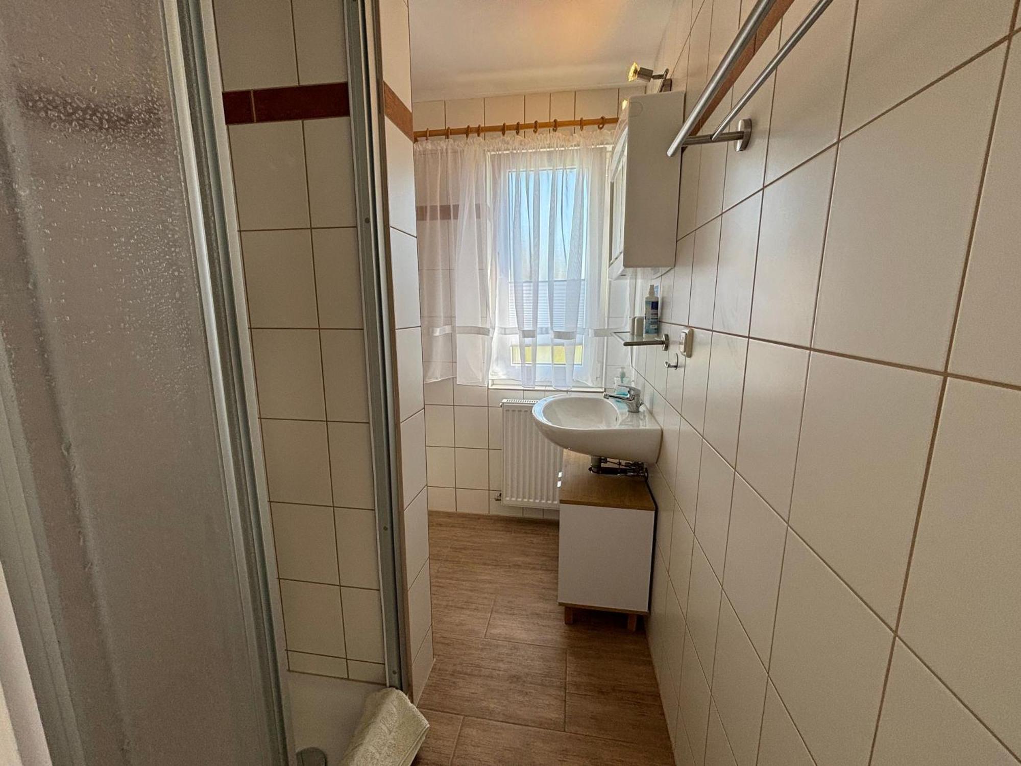 2 Ferienzimmer Inkl Fr & 1 Bungalow, Wlan, Garten, Grill * Zinnowitz
