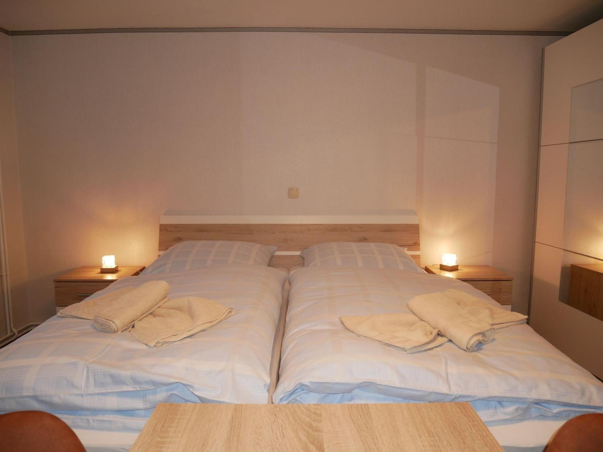 2 Ferienzimmer Inkl Fr & 1 Bungalow, Wlan, Garten, Grill * Zinnowitz