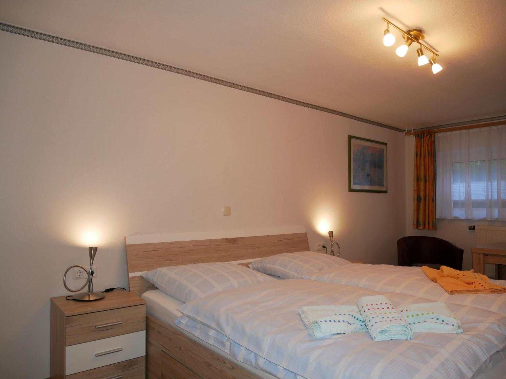 2 Ferienzimmer Inkl Fr & 1 Bungalow, Wlan, Garten, Grill Zinnowitz