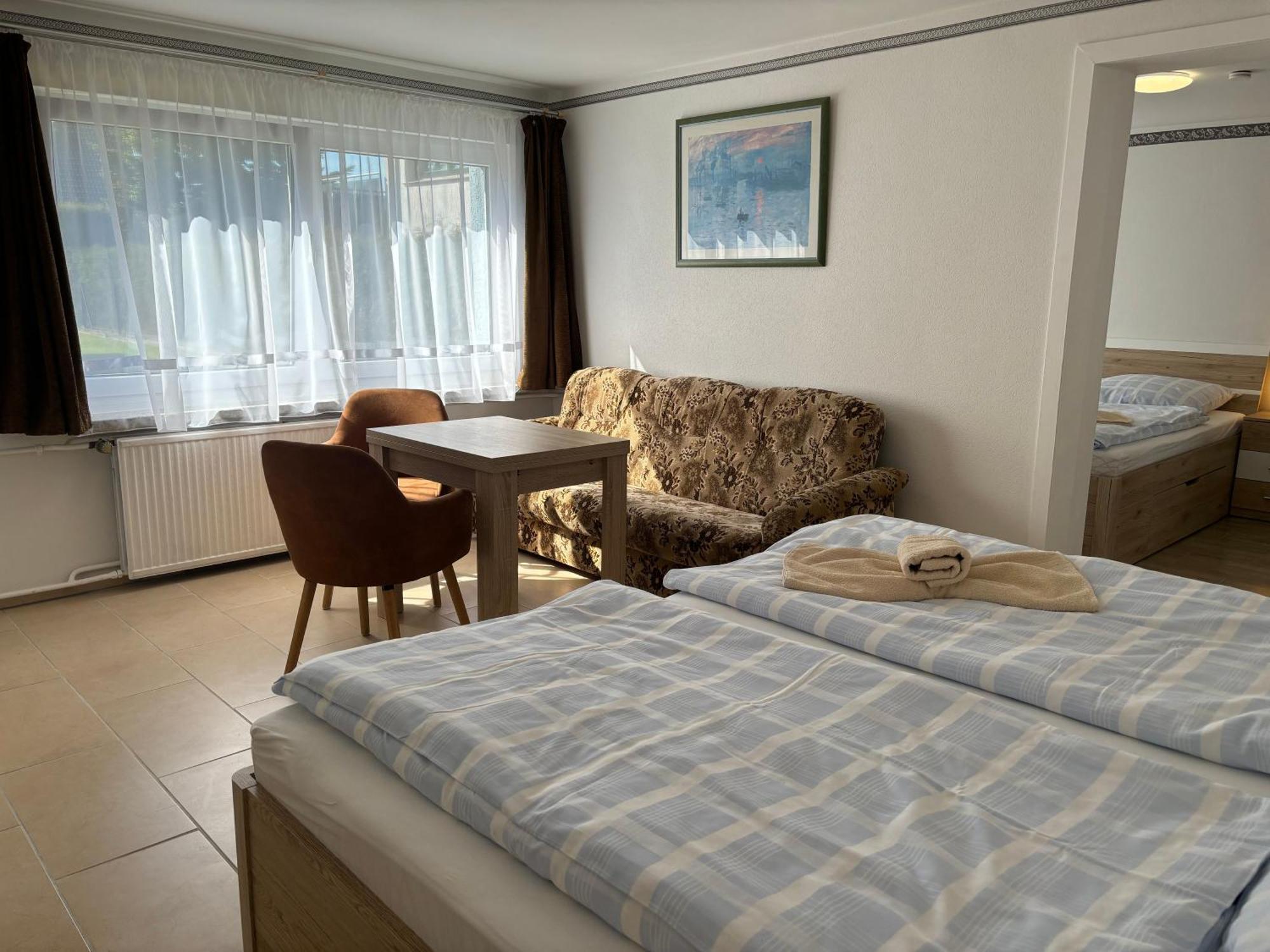 2 Ferienzimmer Inkl Fr & 1 Bungalow, Wlan, Garten, Grill * Zinnowitz