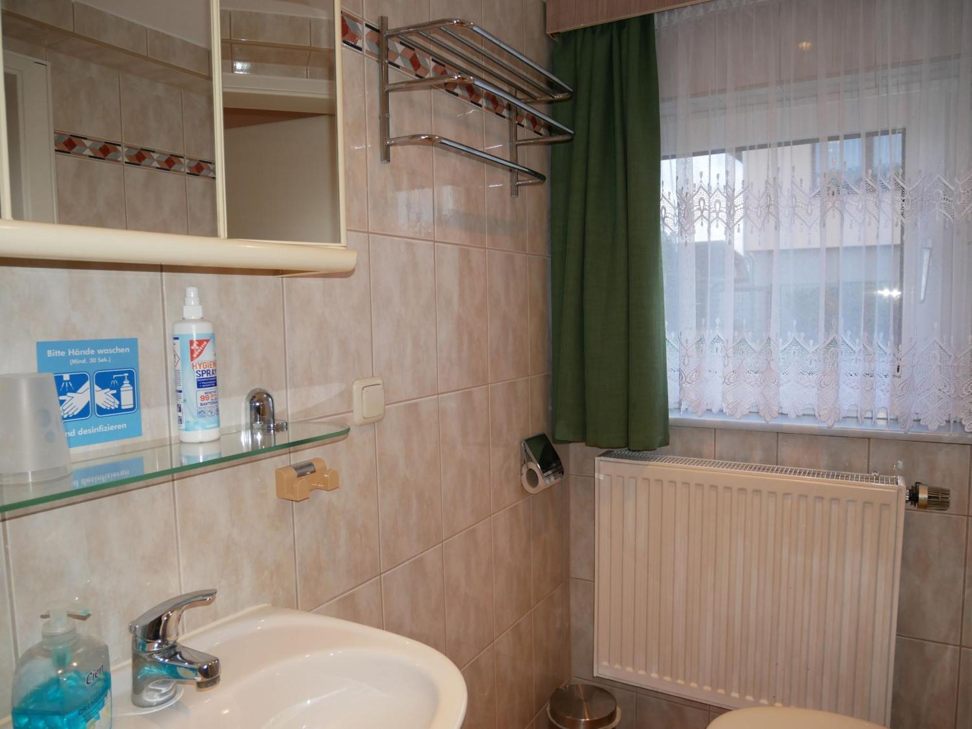 2 Ferienzimmer Inkl Fr & 1 Bungalow, Wlan, Garten, Grill *